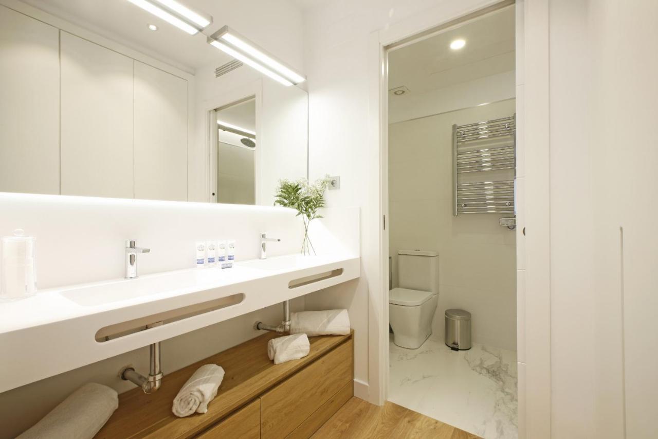 Gran Via Suites Madrid Buitenkant foto