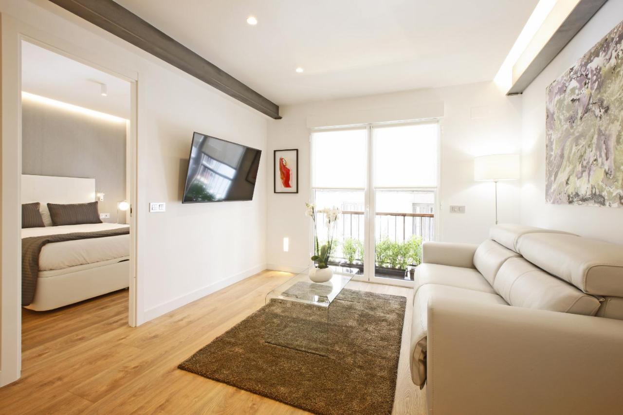 Gran Via Suites Madrid Buitenkant foto