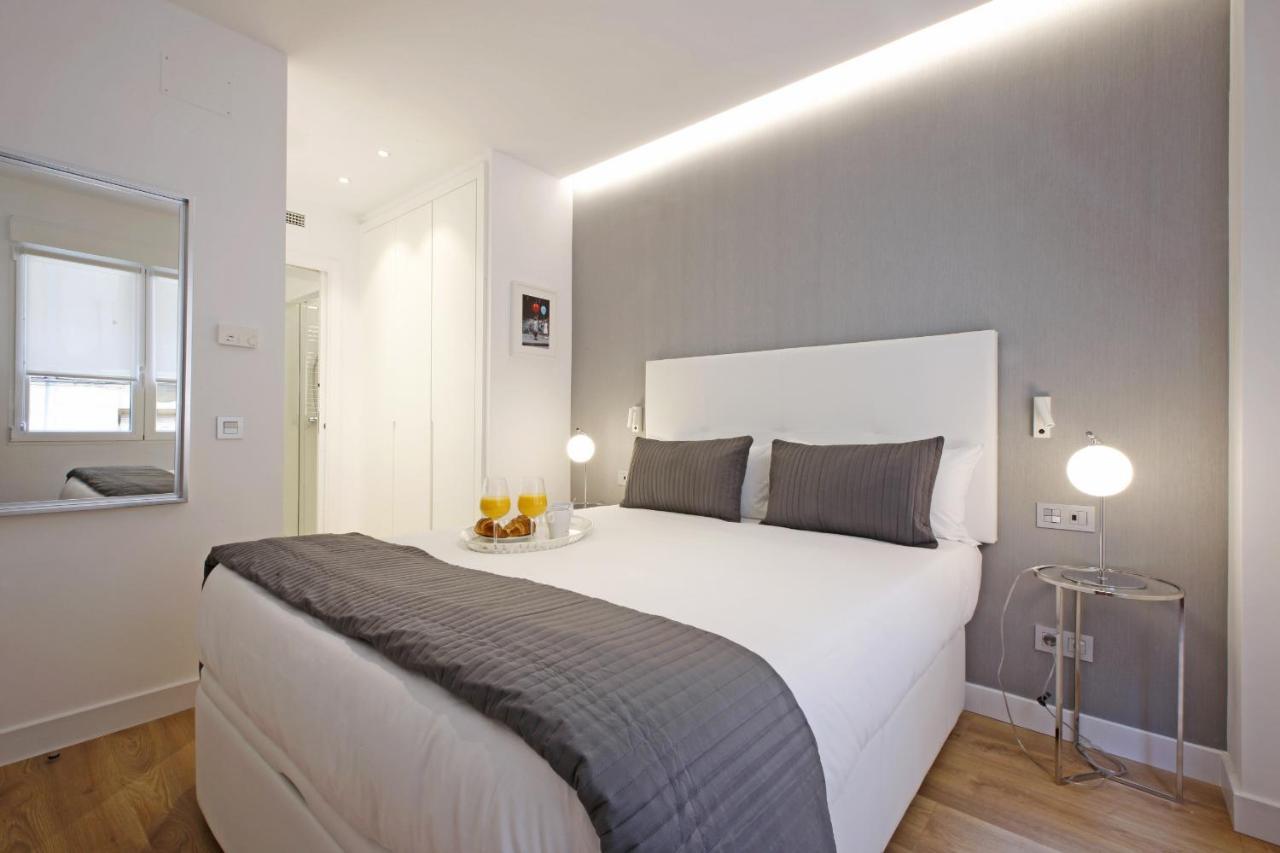 Gran Via Suites Madrid Buitenkant foto