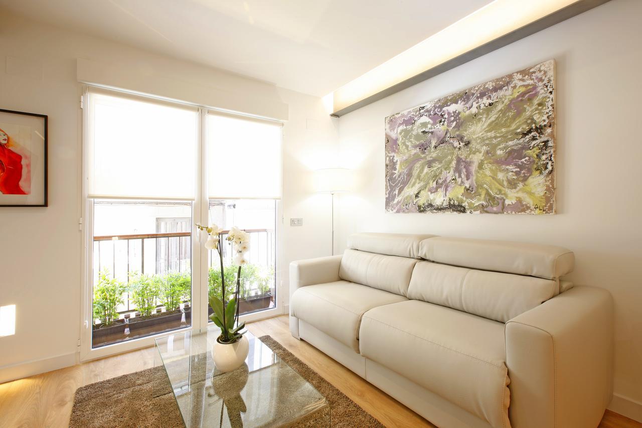 Gran Via Suites Madrid Buitenkant foto