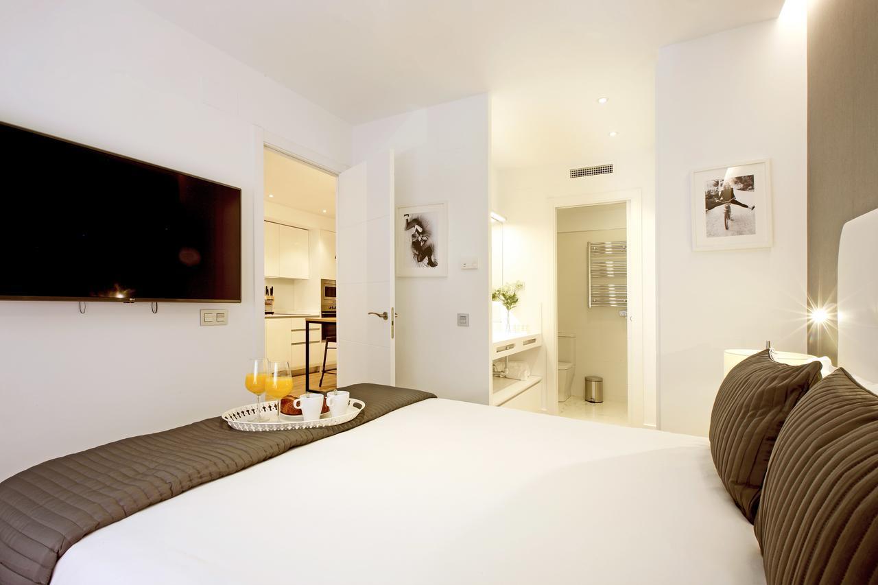 Gran Via Suites Madrid Buitenkant foto